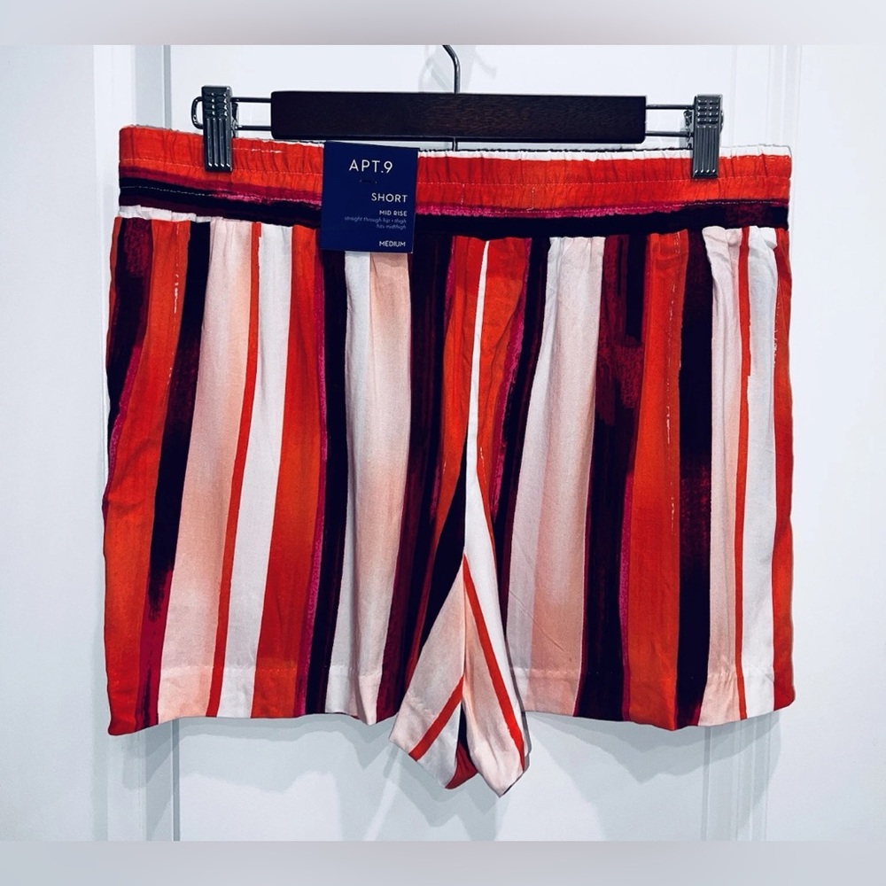 Apt 9 Women’s Mid Rise Striped Shorts Size Medium With Pockets New
